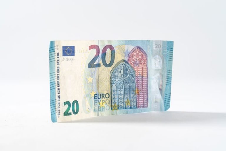 EU通貨、ユーロの特徴！値動きのしやすい時間と戦略の立て方
